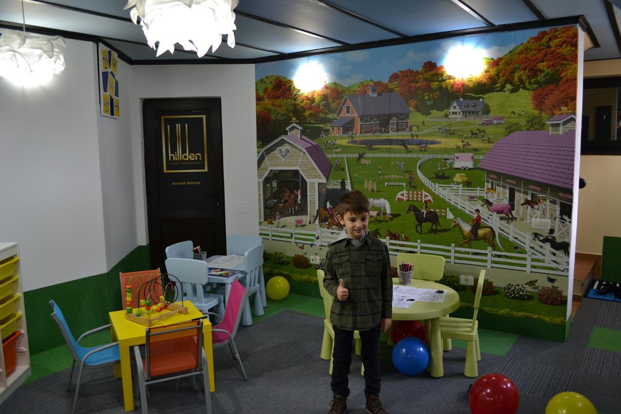 Hotel Hillden Lodge&Restaurant Drumu Carului Kültér fotó