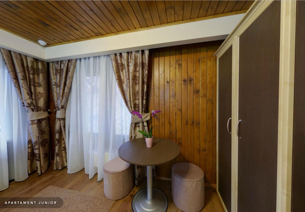 Hotel Hillden Lodge&Restaurant Drumu Carului Kültér fotó